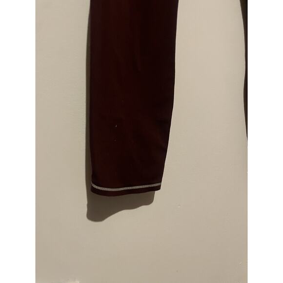Athleta Crop Leggings Pant Dark Red Maroon Size Large - Picture 3 of 9